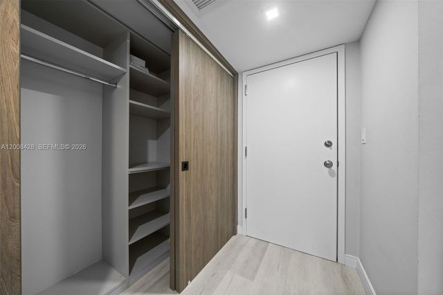 2001 Atlantic Shores Blvd 116, Hallandale Beach, FL 33009