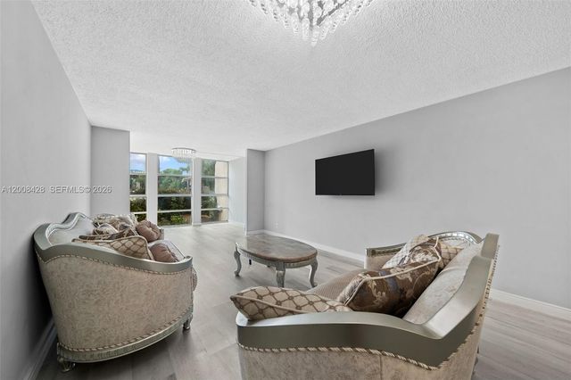 2001 Atlantic Shores Blvd 116, Hallandale Beach, FL 33009