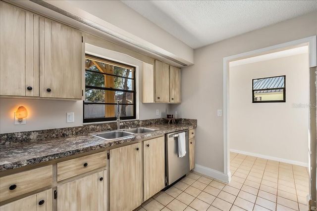 93 FREEPORT LANE, Palm Coast, FL 32137