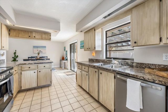 93 FREEPORT LANE, Palm Coast, FL 32137