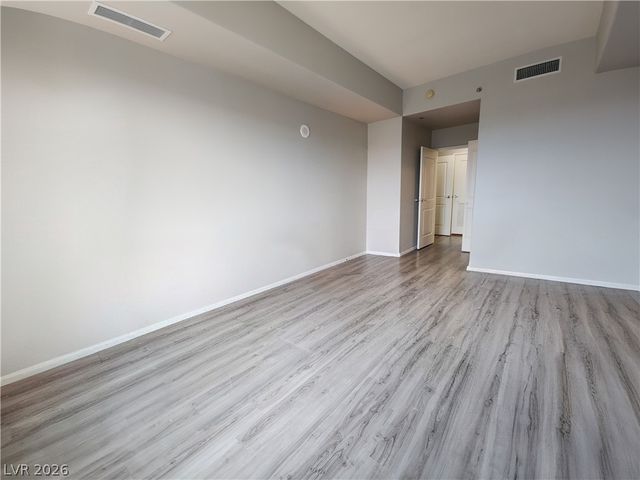 8255 Las Vegas Boulevard 1518, Las Vegas, NV 89123