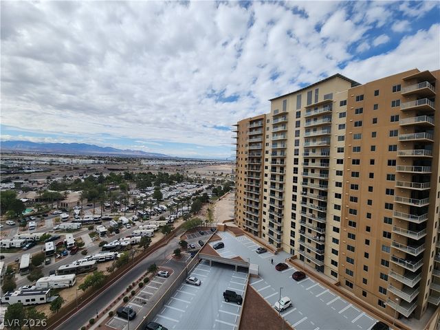 8255 Las Vegas Boulevard 1518, Las Vegas, NV 89123