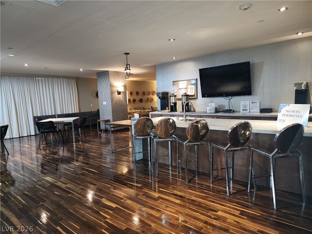 8255 Las Vegas Boulevard 1518, Las Vegas, NV 89123