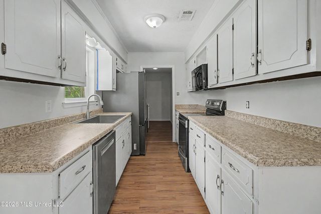 13 Pearl Court, Gulfport, MS 39503