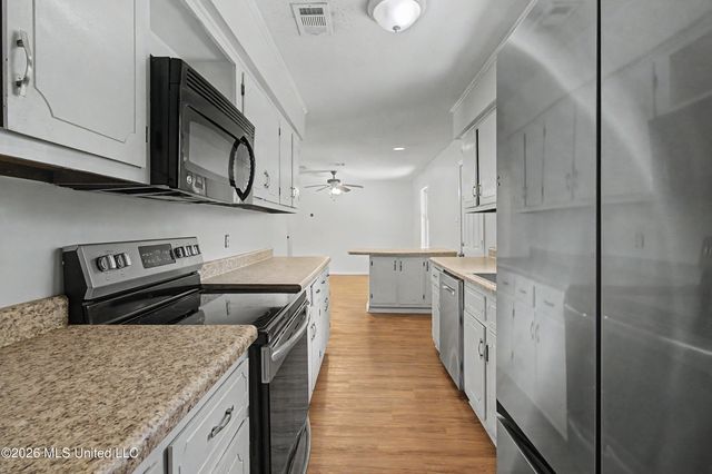 13 Pearl Court, Gulfport, MS 39503