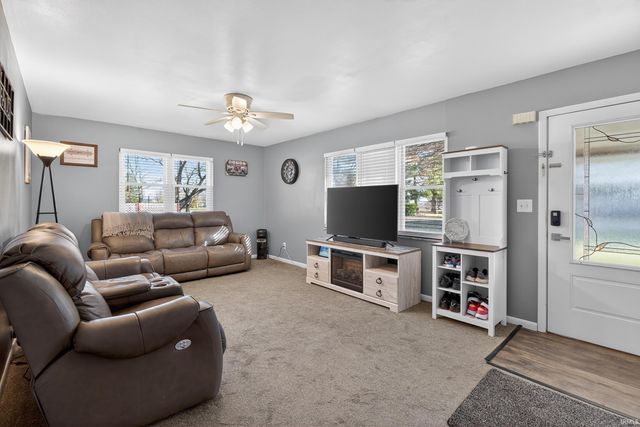 1439 Logan Street, Auburn, IN 46706