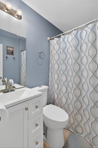 1439 Logan Street, Auburn, IN 46706