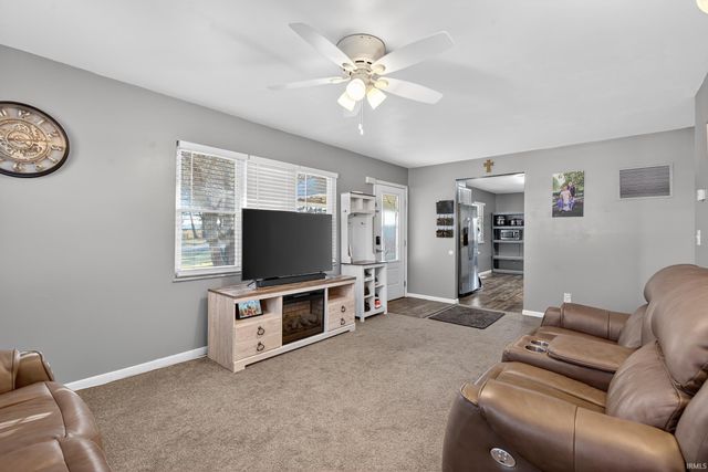 1439 Logan Street, Auburn, IN 46706