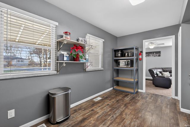 1439 Logan Street, Auburn, IN 46706