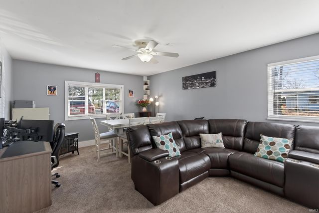 1439 Logan Street, Auburn, IN 46706