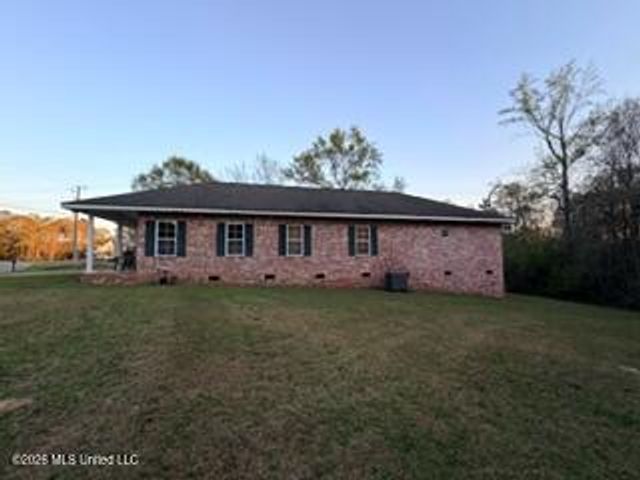 23 S Highlands Drive, Poplarville, MS 39470