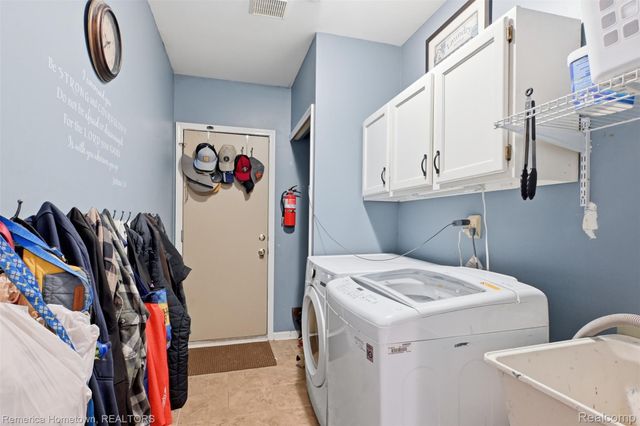 45870 Turtlehead Drive, Plymouth Charter Township, MI 48170