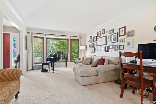 45870 Turtlehead Drive, Plymouth Charter Township, MI 48170