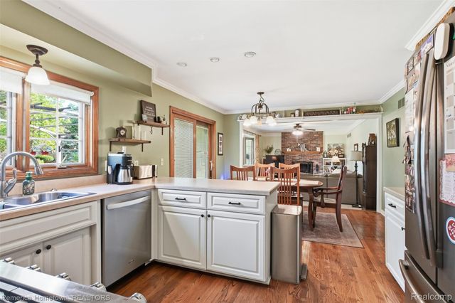 45870 Turtlehead Drive, Plymouth Charter Township, MI 48170