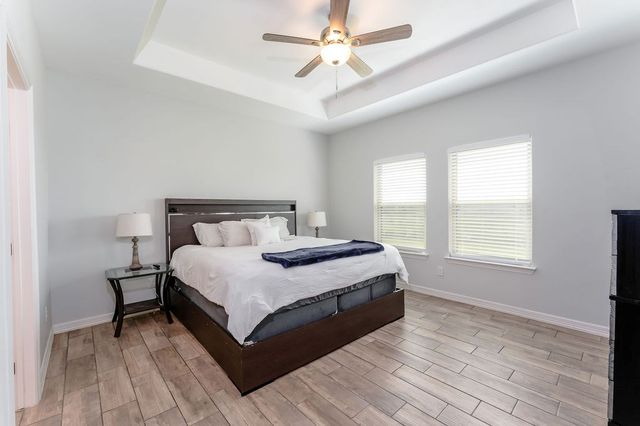 19 Valdarama Dr, Laguna Vista, TX 78578