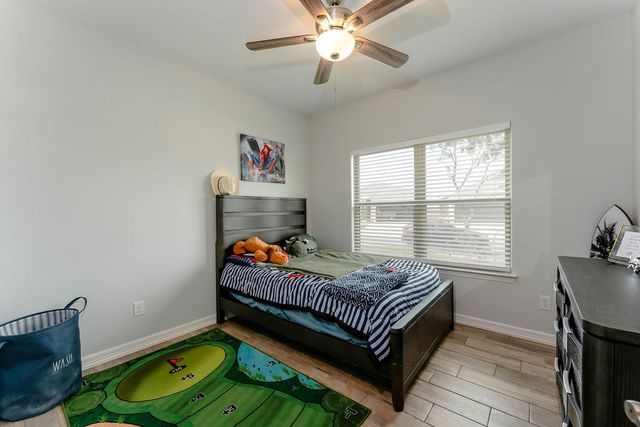 19 Valdarama Dr, Laguna Vista, TX 78578