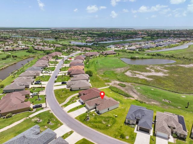 19 Valdarama Dr, Laguna Vista, TX 78578