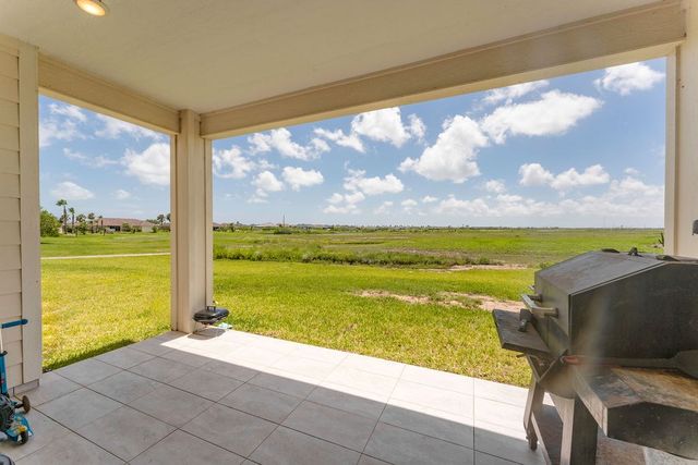 19 Valdarama Dr, Laguna Vista, TX 78578