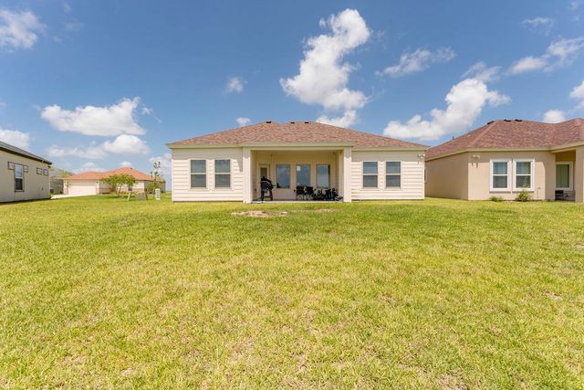 19 Valdarama Dr, Laguna Vista, TX 78578