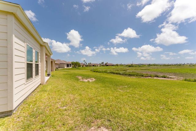 19 Valdarama Dr, Laguna Vista, TX 78578