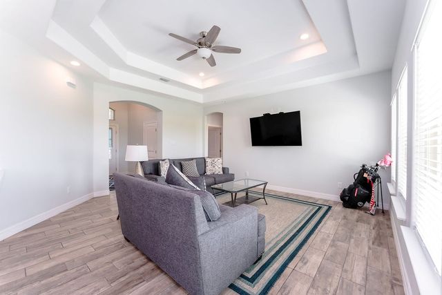 19 Valdarama Dr, Laguna Vista, TX 78578