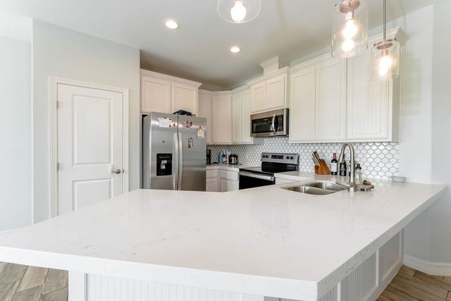 19 Valdarama Dr, Laguna Vista, TX 78578