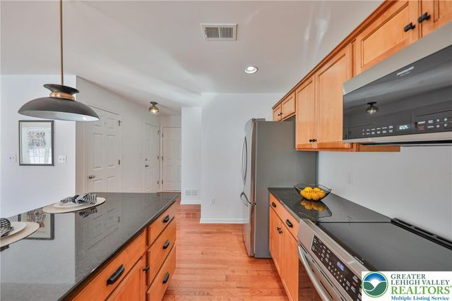 812 South Fork Drive, Forks Twp, PA 18040