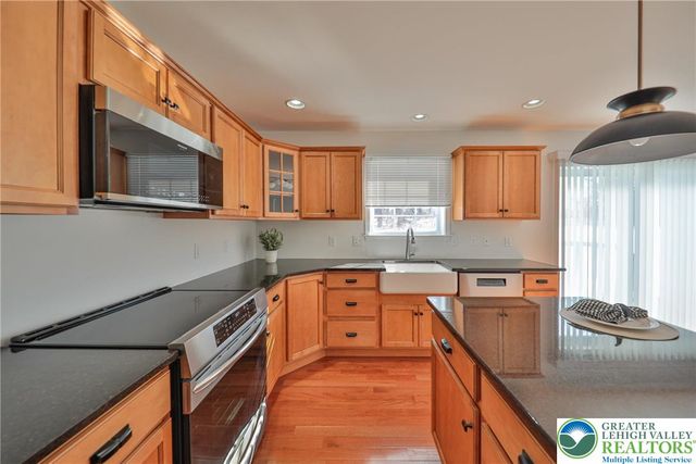 812 South Fork Drive, Forks Twp, PA 18040