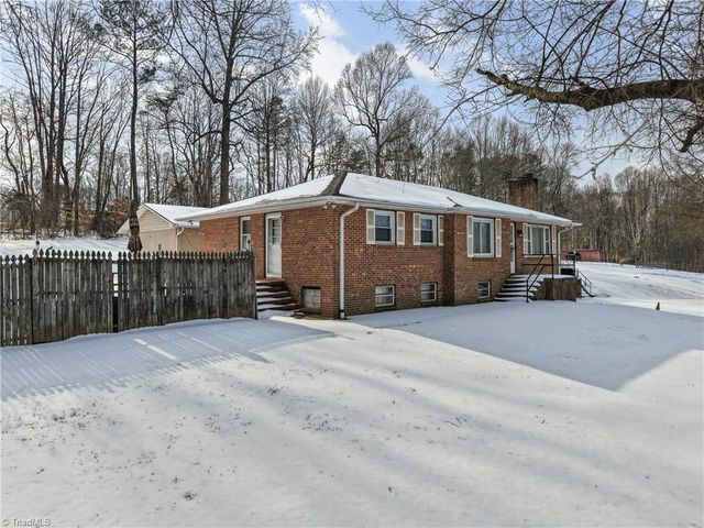 4150 High Point Road, Winston-salem, NC 27107