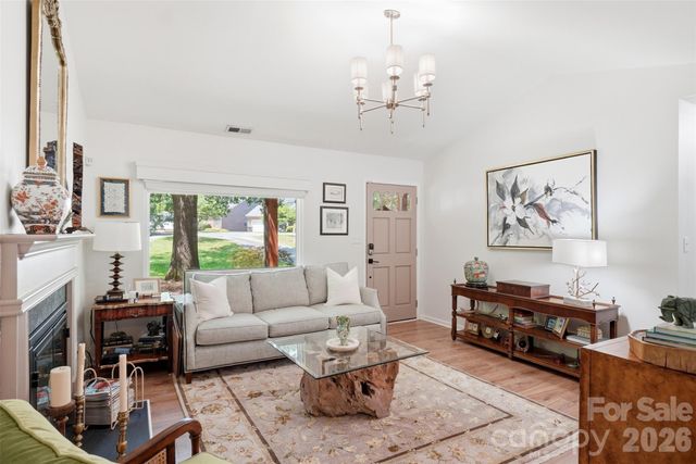 4431 Garris Road, Charlotte, NC 28209