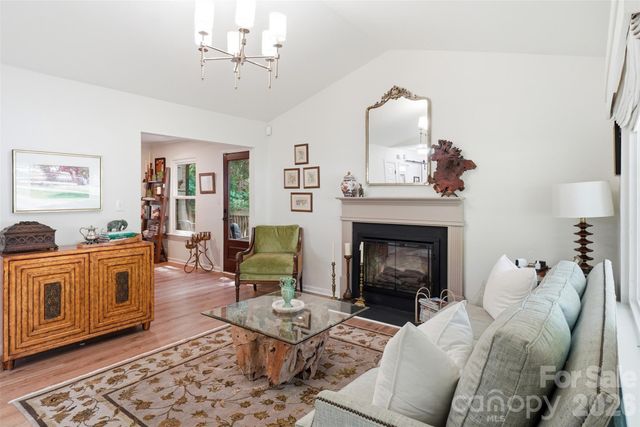 4431 Garris Road, Charlotte, NC 28209