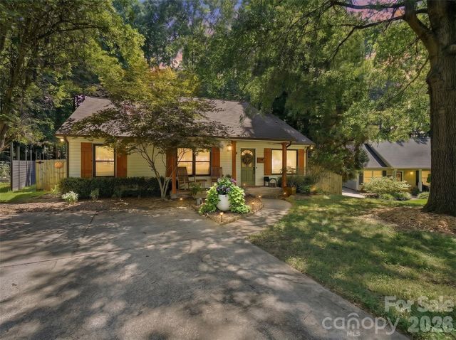 4431 Garris Road, Charlotte, NC 28209