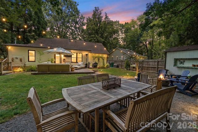 4431 Garris Road, Charlotte, NC 28209