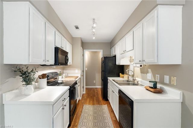 5413 Whitley Way, Greensboro, NC 27407
