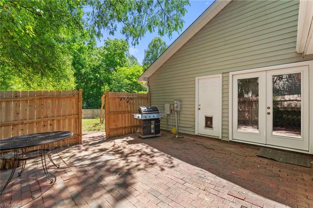 5413 Whitley Way, Greensboro, NC 27407