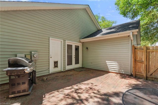 5413 Whitley Way, Greensboro, NC 27407