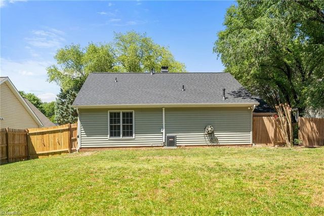 5413 Whitley Way, Greensboro, NC 27407