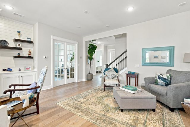 537 Marsh Cove Circle, Summerville, SC 29486