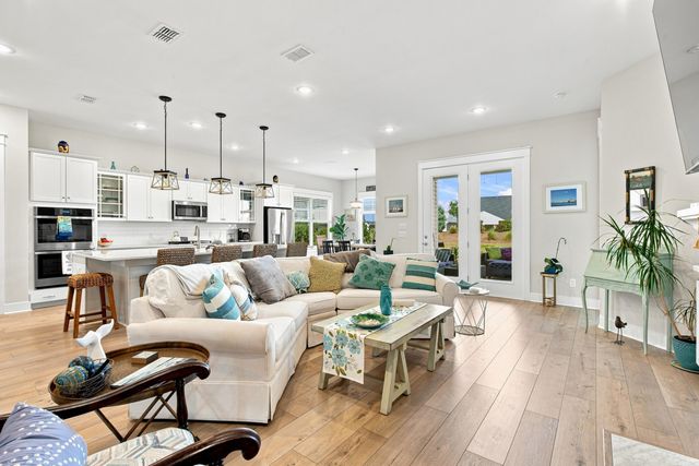 537 Marsh Cove Circle, Summerville, SC 29486