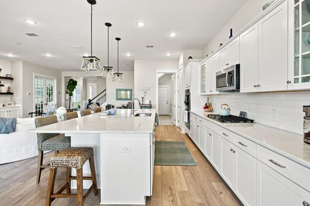 537 Marsh Cove Circle, Summerville, SC 29486