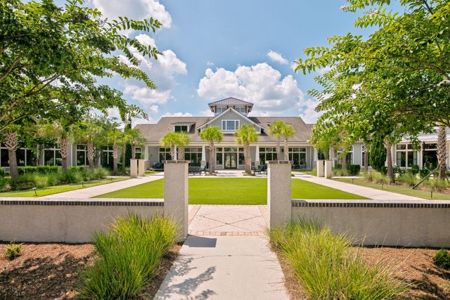 537 Marsh Cove Circle, Summerville, SC 29486