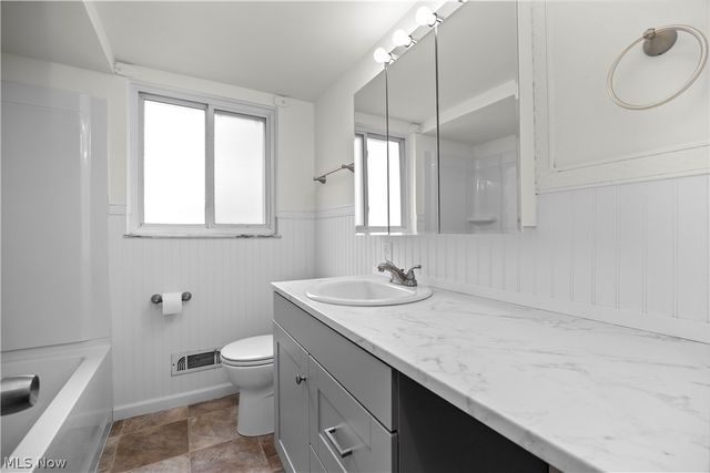 3113 Snow Road, Parma, OH 44134