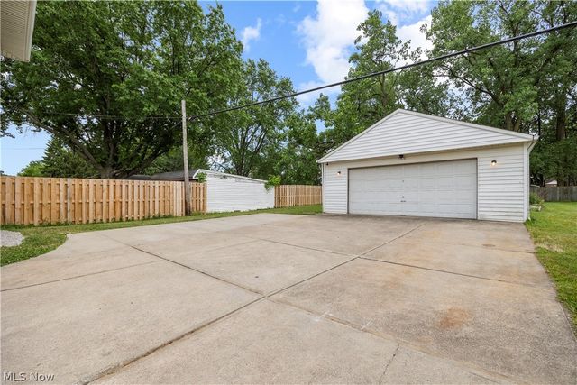 3113 Snow Road, Parma, OH 44134