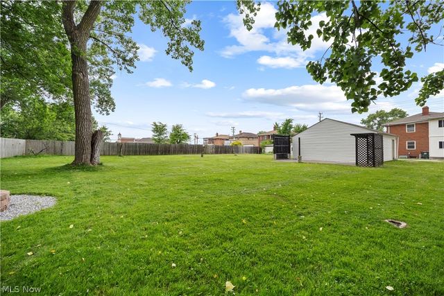 3113 Snow Road, Parma, OH 44134
