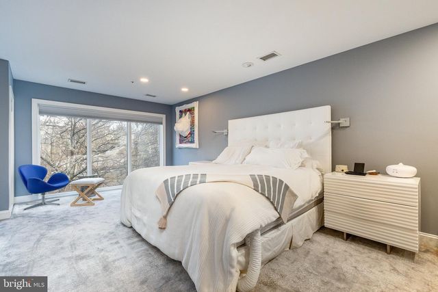 1120 GRANDVIEW TER, Wayne, PA 19087
