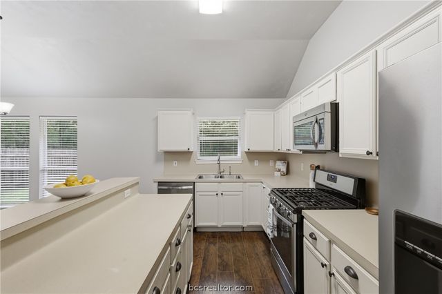 1707 Beaver Pond Court, Bryan, TX 77807