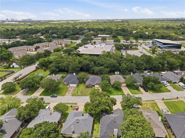 1707 Beaver Pond Court, Bryan, TX 77807