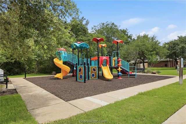 1707 Beaver Pond Court, Bryan, TX 77807