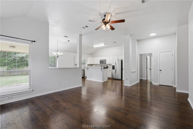 1707 Beaver Pond Court, Bryan, TX 77807
