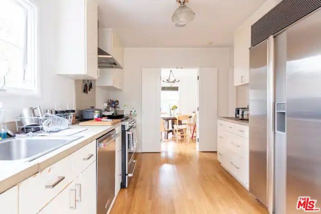 1972 Stearns Drive, Los Angeles, CA 90034